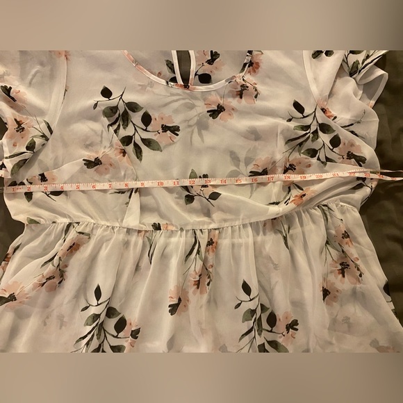 Torrid High Low Short Sleeve Blouse Size 3 - Picture 2 of 9